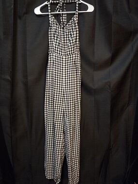 Boston Proper Black & White Gingham Halter Jumpsuit Size 29 Inch Inseam, 14 Ptp